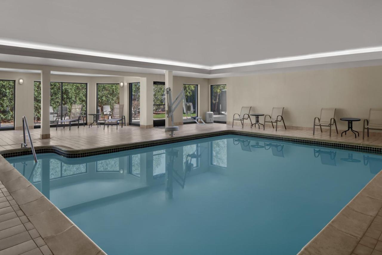 מלון Courtyard Detroit ברייטון מראה חיצוני תמונה